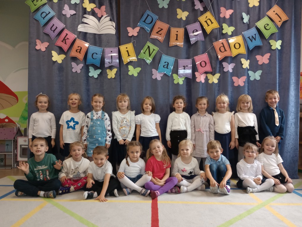 Kotki świętują Dzień Edukacji Narodowej 
