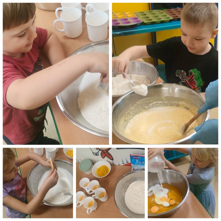 Kotki pieką dyniowe babeczki dla rodziców 